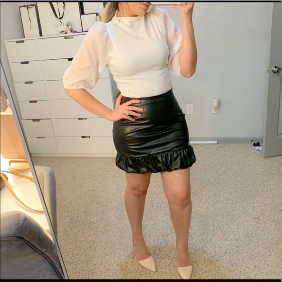 Zip Back Ruffle Hem PU leather Skirt - Picture 1 of 8